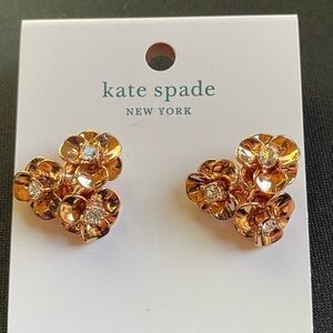 KATE SPADE floral pierced NWT GOLD AND GEM floral DESIGNER EARRINGS.